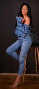 Адель, 79915640771