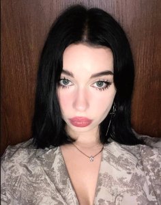 Милана, 79160594864