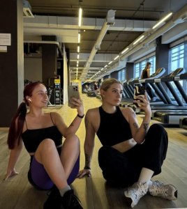 Mall and Lama, 79944167260